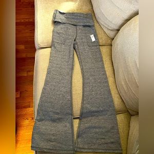 Offline by Aerie The Hugger Flare Foldover Hi-Rise Leggings-Women’s Size Medium